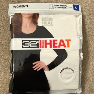 32 degrees Heat Women’s White 100% polyester long sleeve scoop neck top size L